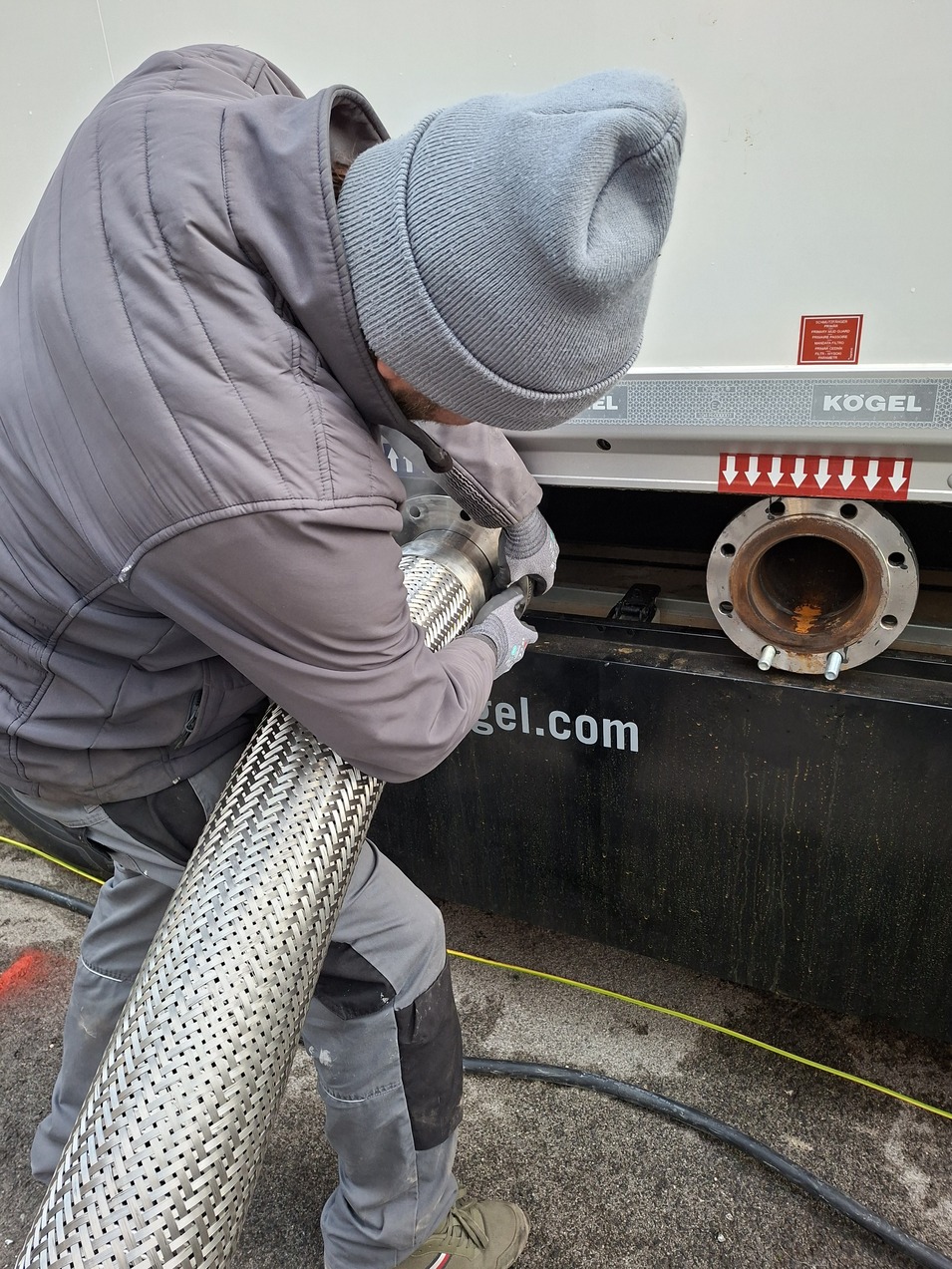 Fotos vom Aufbau der Mobilen Heizanlage
