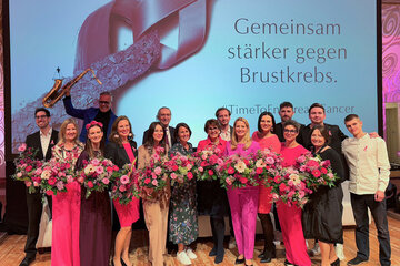 Schloss Esterhazy war gestern, Mittwochabend, der Schauplatz des Pink Ribbon Benefizabends, zu dem die Estée Lauder Companies geladen hatten.