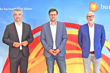 Infrastrukturlandesrat Heinrich Dorner mit Erich Gebhardt, Geschäftsführer Seemanagement Burgenland GmbH, und Christian Sailer, Leiter Task Force Neusiedler See