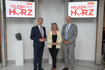 Soziallandesrat Dr. Leonhard Schneemann, Patricia Schuller / Verantwortliche Redakteurin „Helfen mit Herz“, Mag. Werner Herics / Landesdirektor