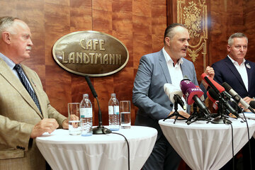 Landeshauptmann Hans Peter Doskozil, Klubobmann Landtagsabgeordneter Mario Kunasek und Ex-Generalstabschef Edmund Entacher zeigen sich besorgt um die Entwicklungen beim Österreichischen Bundesheer