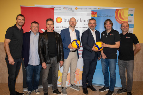 ÖVV-Sportdirektor Volleyball Roland Schwab, VIVA-Geschäftsführer Bernd Dallos, Mag. Anton Beretzki, Geschäftsführer Sport Burgenland GmbH, ÖVV-Generalsekretär Mag. Philipp Seel, Sportlandesrat Mag. Heinrich Dorner, ÖVV-Nachwuchskoordinator Florian Sedlacek und ÖVV-Teammanager Christoph Baumgartner im Landessportzentrum VIVA in Steinbrunn.