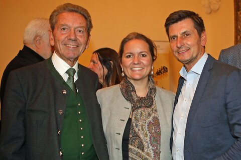 Landesrat Christian Illedits mit Heinz und Tochter Constanze Schinner