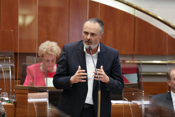 Landeshauptmann Mag. Hans Peter Doskozil im Rahmen seiner Budgetrede 2022 vor dem Burgenländischen Landtag.