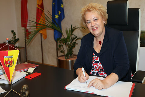 Landtagspräsidentin Verena Dunst präsentierte die Vorhaben der nächsten Monate