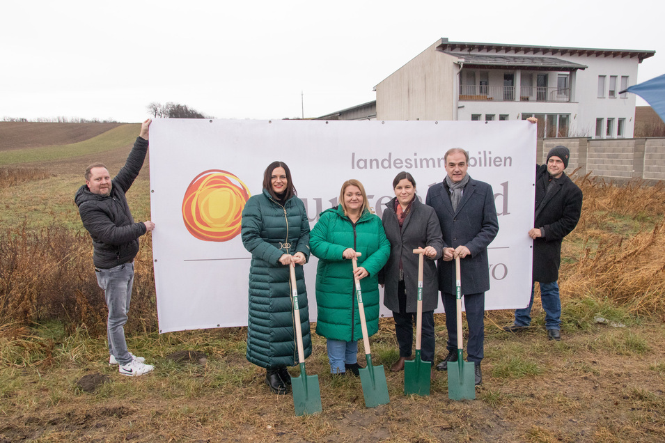 Spatenstich Pflegestützpunkt Steinbrunn