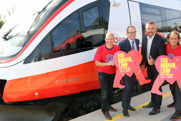 Tobias Monte (Organisationsteam), Michael Elsner (ÖBB-Regionalmanager Ostregion / Personenverkehr), Landesrat Heinrich Dorner und Michael Oberhauser (Organisationsteam)