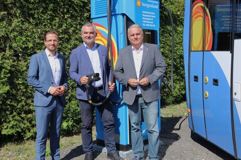 VBB-Geschäftsführer Johannes Jandrisevits, Verkehrslandesrat Heinrich Dorner und VBB-Geschäftsführer Wolfgang Werderits.