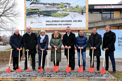 Spatenstich für dads Hallenbad in Neusiedl am See mit Landesrat Dorner, Landesrätin Winkler und Bürgermeisterin Elisabeth Böhm