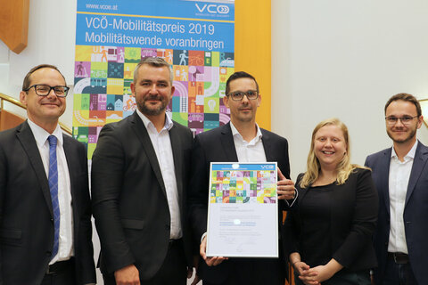 ÖBB-Regionalmanager Michael Elsner, Landesrat Heinrich Dorner, Prokurist Matthias Lehner und Esther Werderitsch von der Energie Burgenland sowie VCÖ-Experte Markus Gansterer