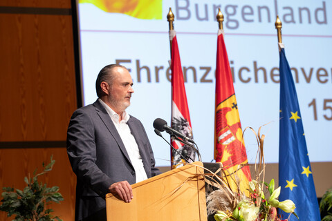 Landeshauptmann Hans Peter Doskozil bei seiner Festrede