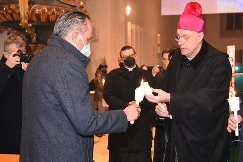 Gottesdienst im Eisenstädter Dom und Lichterprozession