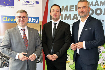 Infrasturkturlandes Heinrich Dorner (r.) mit dem niederösterreichischen Landesrat Ludwig Schleritzko (l.) und Matus Kuzel, Geschäftsführer BID-Integrierter Verkehr Bratislava.