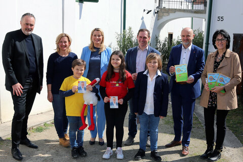 LAndeshauptmann Doskozil und Landesrätin Winkler in Mörbisch zu Besuch