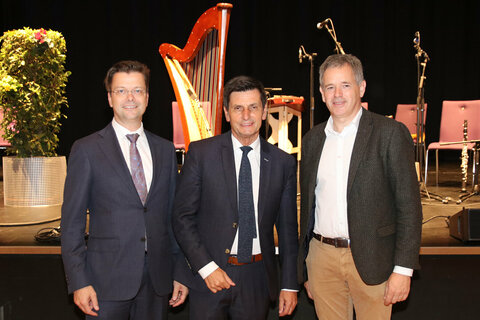 Markus Mattersberger, Präsident Lebenswelt Heim, Bundesverband der Alten- und Pflegeheime Österreichs, Soziallandesrat Christian Illedits, Josef Berghofer, Vorsitzender ARGE für HeimleiterInnen und PflegedienstleiterInnen im Burgenland