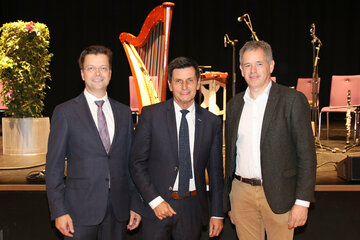 Markus Mattersberger, Präsident Lebenswelt Heim, Bundesverband der Alten- und Pflegeheime Österreichs, Soziallandesrat Christian Illedits, Josef Berghofer, Vorsitzender ARGE für HeimleiterInnen und PflegedienstleiterInnen im Burgenland