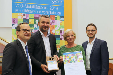 ÖBB-Regionalmanager Michael Elsner, Landesrat Heinrich Dorner, Ingrid Salamon, Bürgermeisterin von Mattersburg, und VCÖ-Experte Markus Gansterer