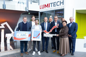 LUMITECH Lighting Solution GmbH (v.l.n.r): Josef Spindler, Nico Tasch, Gabriel Pint, Landesrat Leonhard Schneemann, Peter Haumer, Stefan Tasch (GF der LUMITECH Lighting Solution GmbH), Peter Wiesner, Vizepräsidentin Herta Walits-Guttmann (Wirtschaftskammer Burgenland) und Johannes Stipsits (GF Wirtschaftsagentur Burgenland GmbH).