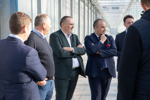 Landeshauptmann Hans Peter Doskozil und S. E. Botschafter Daniel Glunčić als interessierte Zuhörer