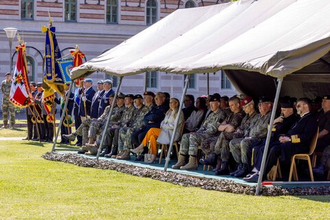 Der Einladung der Heerestruppenschule waren zahlreiche Gäste gefolgt.