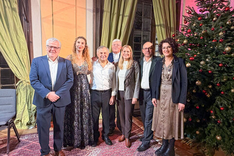 Landesrätin Mag.a (FH) Daniela Winkler beim Weihnachtskonzert des Vereins der Freunde des Krankenhauses Kittsee im Schloss Kittsee