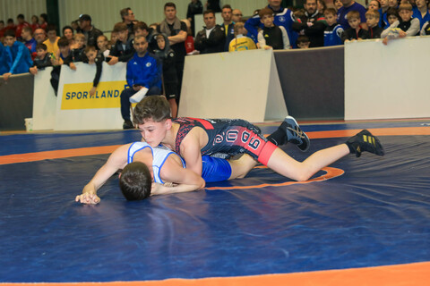 pektakuläre Kämpfe, voller Einsatz: die Nachwuchsathlet*innen zeigten ihr Können