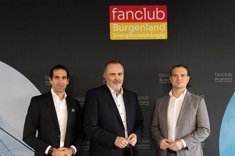 (vlnr.) Landeshauptmann Hans Peter Doskozil (Mitte), Burgenland Energie CEO Stephan Sharma (links im Bild) und „Fanclub Burgenland Energieunabhängig“ Vereinsvorstand Philip Payer informierten über den weiteren Ausbau der Elektromobilität im Burgenland.