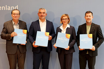 Landesrat Heinrich Dorner präsentierte das Programm: Das Land Burgenland unterstützt Schulen im Mobilitätsalltag