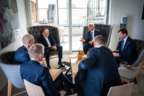 LH Doskozil und LH Mattle beim Arbeitsgespräch