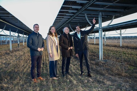 Regierungskoordinator LAbg. Robert Hergovich, Landeshauptmann-Stellvertreterin Anja Haider-Wallner und Hamburgs Bürgermeister Dr. Peter Tschentscher mit CEO Burgenland Energie Dr. Stephan Sharma
