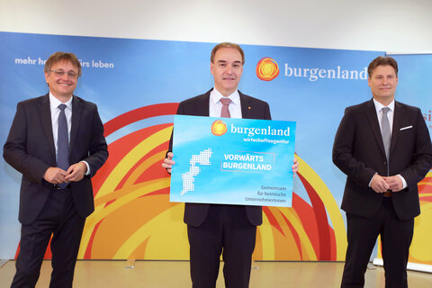 Wirtschaftslandesrat Dr. Leonhard Schneemann stellte gemeinsam mit den Geschäftsführern der Wirtschaftsagentur Burgenland, Mag. Harald Zagiczek und Mag. Michael Gerbavsits, das neue Instrument zur Stärkung der burgenländischen Wirtschaft vor.
