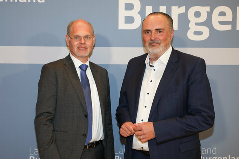 Landeshauptmann Hans Peter Doskozil mit Franz Öller, kaufmännischer Geschäftsführer der Gesundheit Burgenland