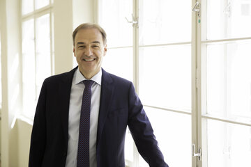 Landesrat Leonhard Schneemann freut sich über den Erfolg der burgenländischen Initiative zur Verbesserung der Rahmenbedingungen in der Pflege;