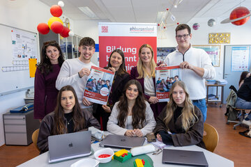 Laden zum Info-Tag: Landesrätin Daniela Winkler und Rektorin Sabine Weisz mit Studierenden der PPH