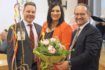 Steinbrunns Vizebürgermeister Mag. Gerhard Frasz (l.) und Bürgermeister Mag. Thomas Kittelmann empfingen seitens der Gemeinde Steinbrunn die neue Landeshauptmann-Stellvertreterin Mag.a Astrid Eisenkopf in ihrer Heimatgemeinde.
