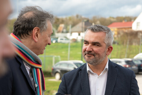 Landesrat Heinrich Dorner im Gespräch mit David Joseph