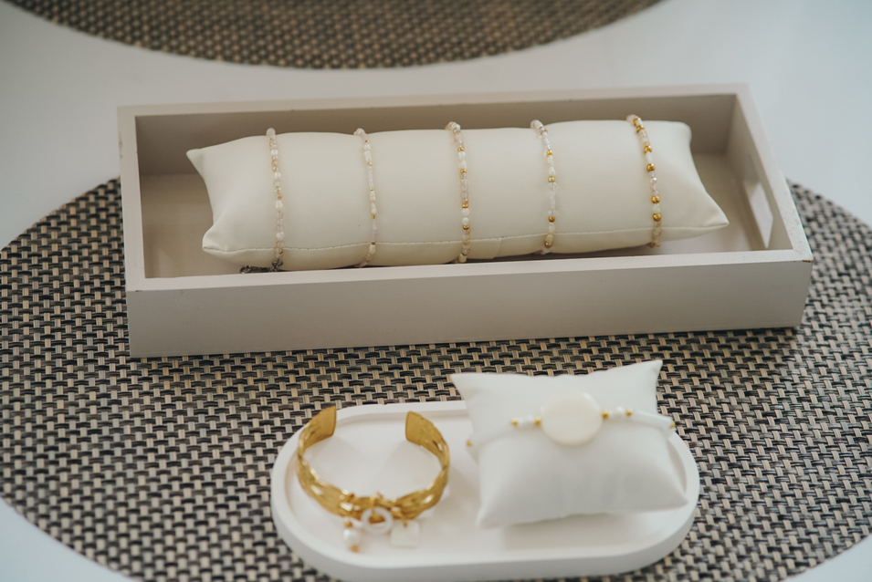 Schmuck von Rosenkult