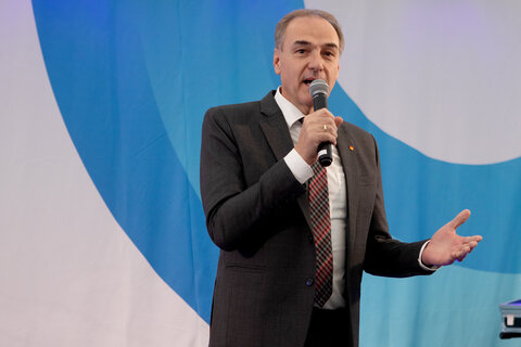 Wirtschaftslandesrat Dr. Leonhard Schneemann bei seiner Festansprache.