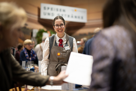 Genuss aus dem Burgenland: Der my burgenland Shop bietet regionale Produkte, Weine und Souvenirs direkt am Messestand.