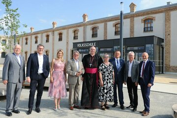 Eröffnung Volksschule Bruckneudorf