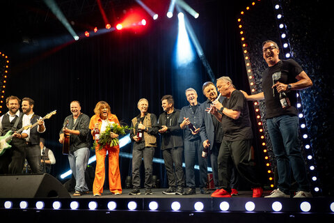 Der neue Intendant des KULTUR SOMMER GÜSSING, Andreas Vitásek, eröffnete am Freitag seine erste Saison mit einer „All Stars Gala“ mit Größen der österreichischen Kabarettszene.