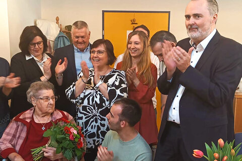 Landeshauptmann Hans Peter Doskozil gratulierte Maria Leiner, die im Kreise ihrer Familie und Freunde ihren 100. Geburtstag feierte, ganz herzlich zu ihrem besonderen Ehrentag.