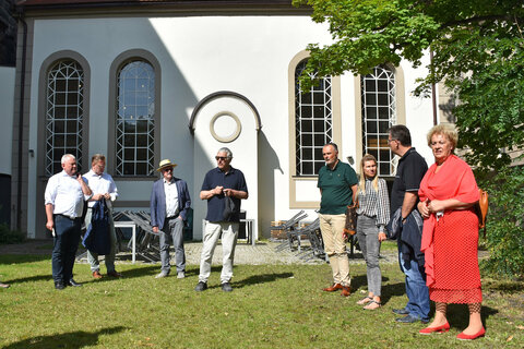Stadtführung mit Besuch der ältesten Synagoge Deutschlands. LH Hans Peter Doskozil (4.v.r.), Julia Jurtschak (3.v.r.), Protokollchef Manfred Riegler (2.v.r.), LT-Präs.in Verena Dunst (1.v.r.)