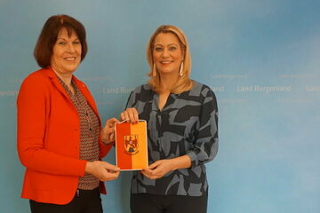 BUKEB-Vorsitzende Teuschler, Landesrätin Winkler