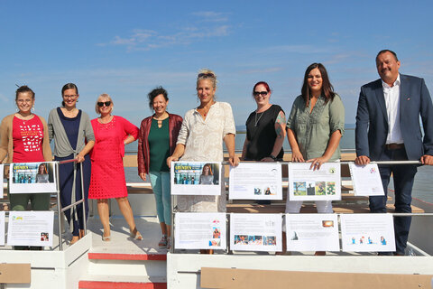 LH-Stv.in Astrid Eisenkopf mit den Gründerinnen Verena Marczinyas und Verena Hanifl