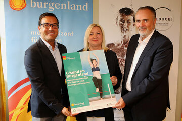 Landeshauptmann Hans Peter Doskozil mit dem burgenländischen Ärztekammer-Präsidenten Dr. Christian Toth und Sabine de Martin de Gobbo, der Vorsitzenden des burgenländischen Landesstellenausschusses der ÖGK bei der Präsentation der Burgenländischen Gesundheitstage im September 2022.