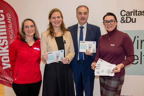 Landeshauptmann-Stellvertreterin Anja Haider-Wallner und Soziallandesrat Dr. Leonhard Schneemann mit Caritas-Burgenland-Direktorin Mag.a Melanie Balaskovics MA, Direktorin Caritas Burgenland und Cornelia Halper, Projektleiterin bei der Volkshilfe Burgenland.