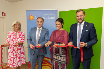 Eröffneten den neuen Standort der Kinder- und Jugendpsychiatrie und -psychotherapie (KJPP) in Neusiedl am See: (v.l.) Bürgermeisterin LAbg. Elisabeth Böhm, Landesrat Dr. Leonhard Schneemann, Dr. Hellvig Spinka, Standortleiterin und Fachärztin für Kinder- und Jugendpsychiatrie und Dr. Johannes Zsifkovits, Geschäftsführer der Sozialen Dienste Burgenland (SDB).