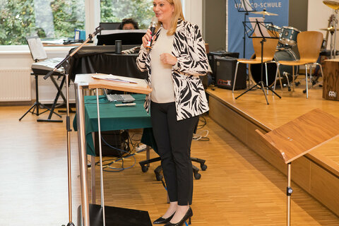 Bildungslandesrätin Mag.a (FH) Daniela Winkler bei ihrer Eröffnungsrede.