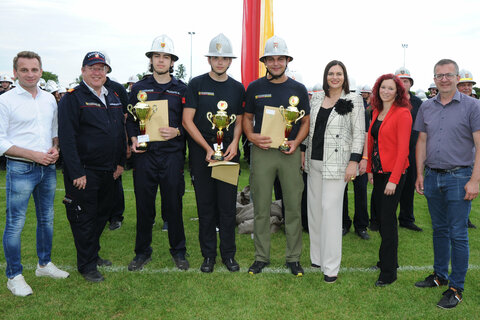 Bezirksfeuerwehrleistungsbewerbe  in Zagersdorf mit Astrid eisenkopf